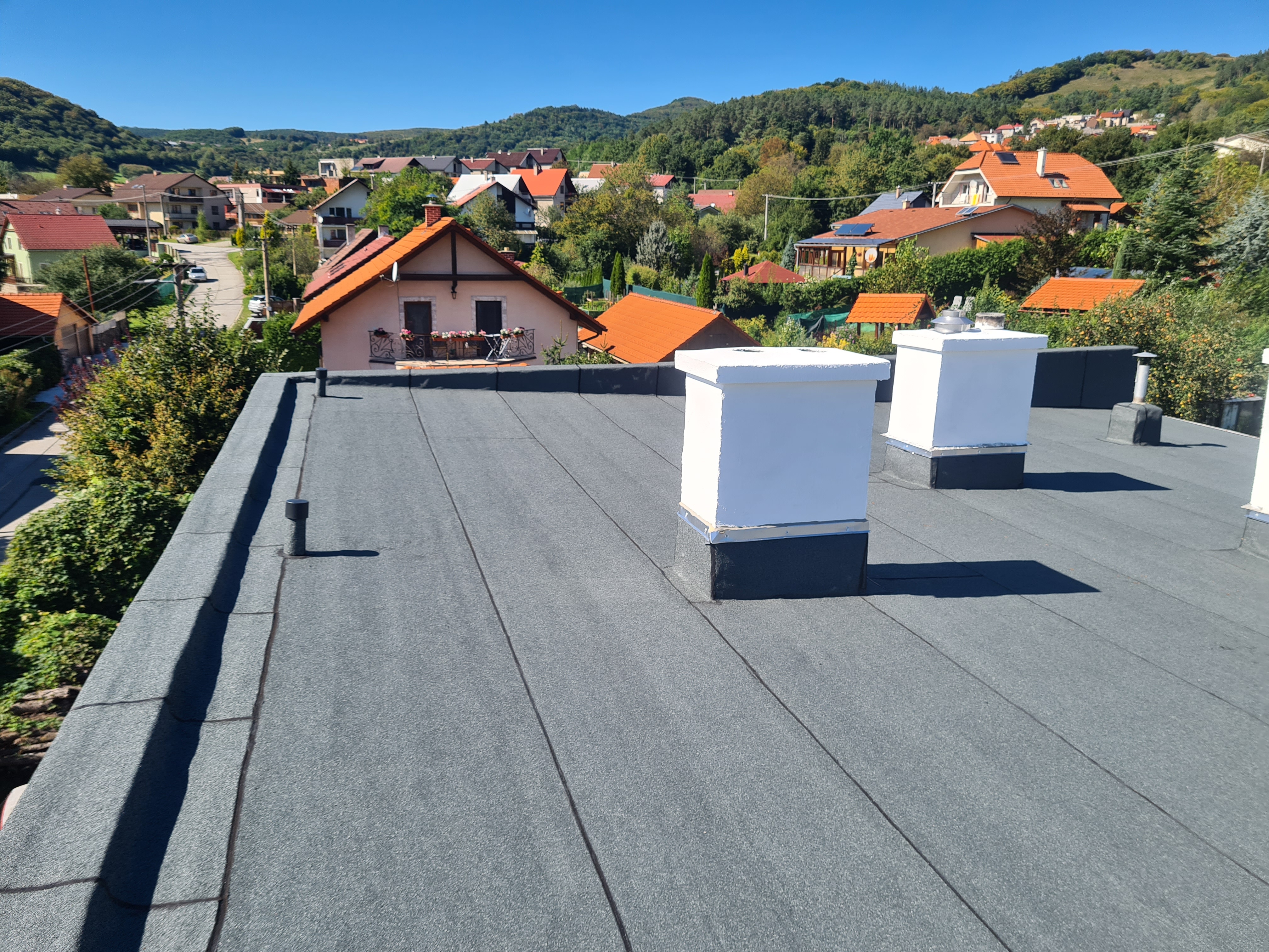 Trnava Hora, rodinný dom -  Oprava hydroizolácie plochej strechy bez zateplenia