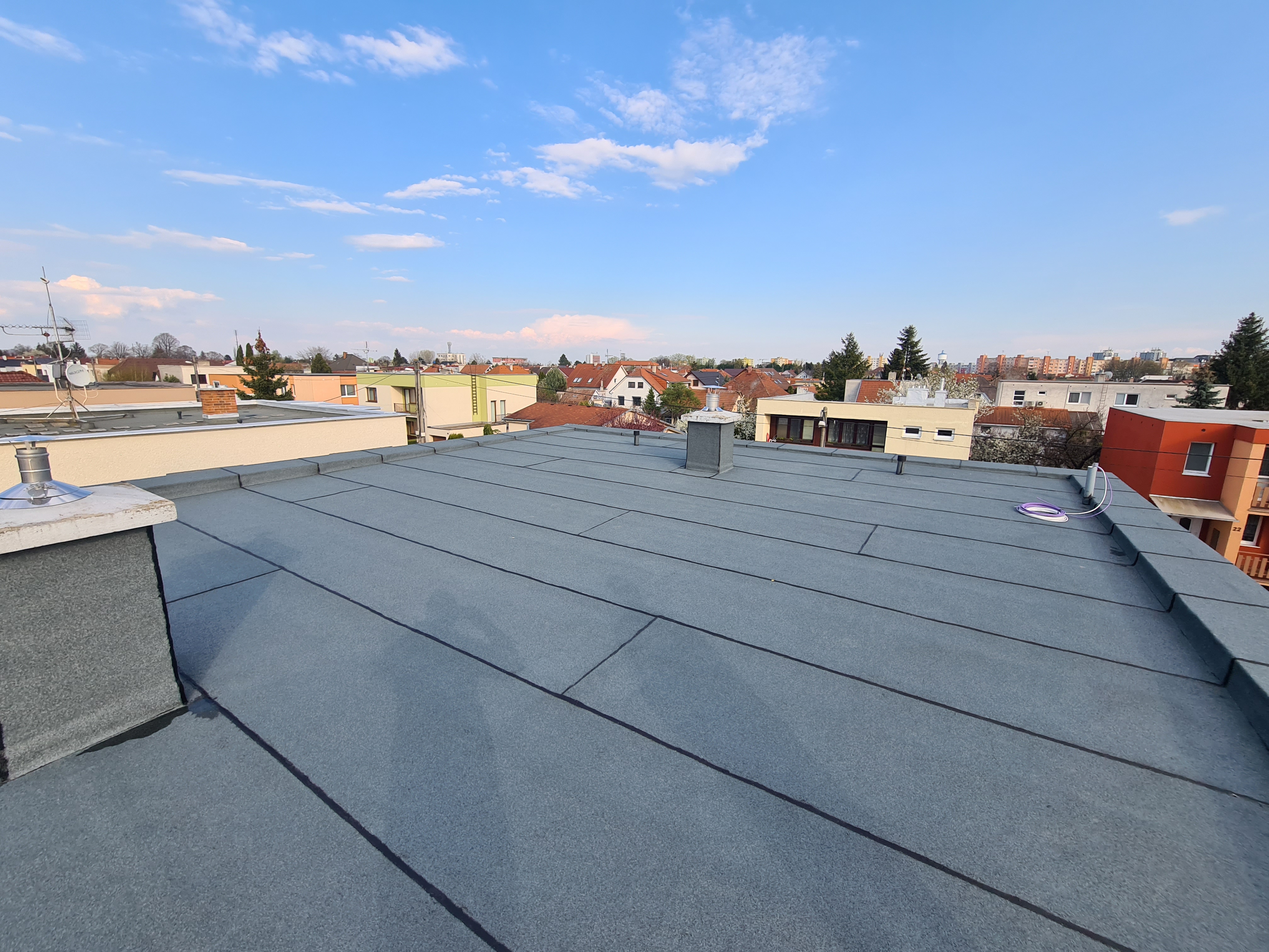 Trnava, Rodinný dom -  Oprava hydoizolácie plochej strechy so zateplením